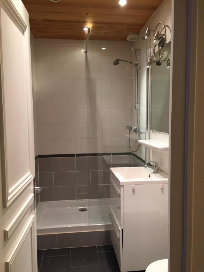 Studio With Balcony In Chamonix Apartment Bagian luar foto